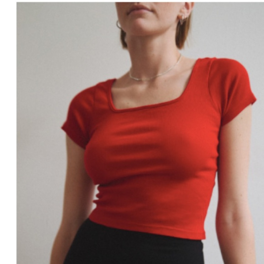 Brandy Melville Devon top